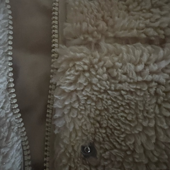 FIRM PRICE! EUC ALO YOGA SHERPA SNOW ANGEL PUFFER - Picture 7 of 12